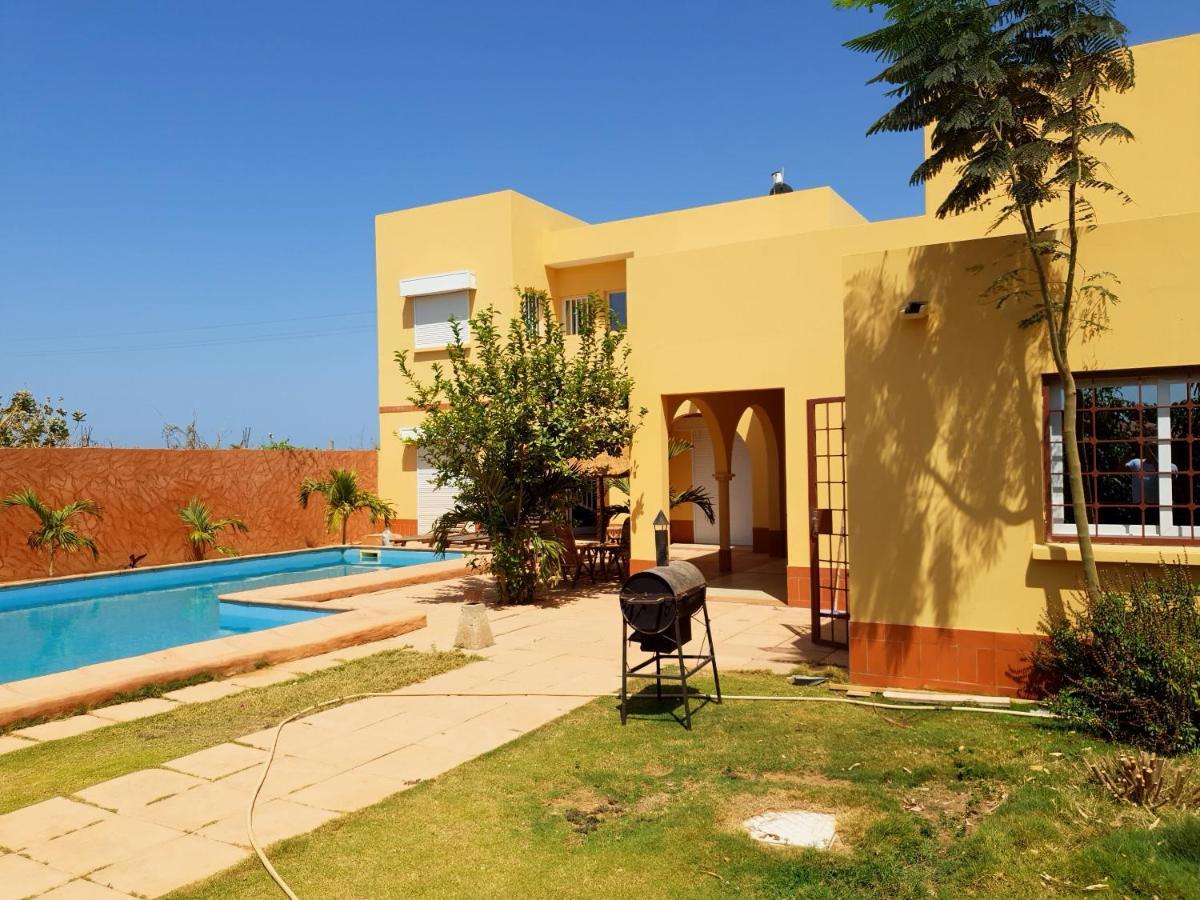 Magnifique Villa Riad Avec Piscine Proche Plage Saly Portudal Exterior photo