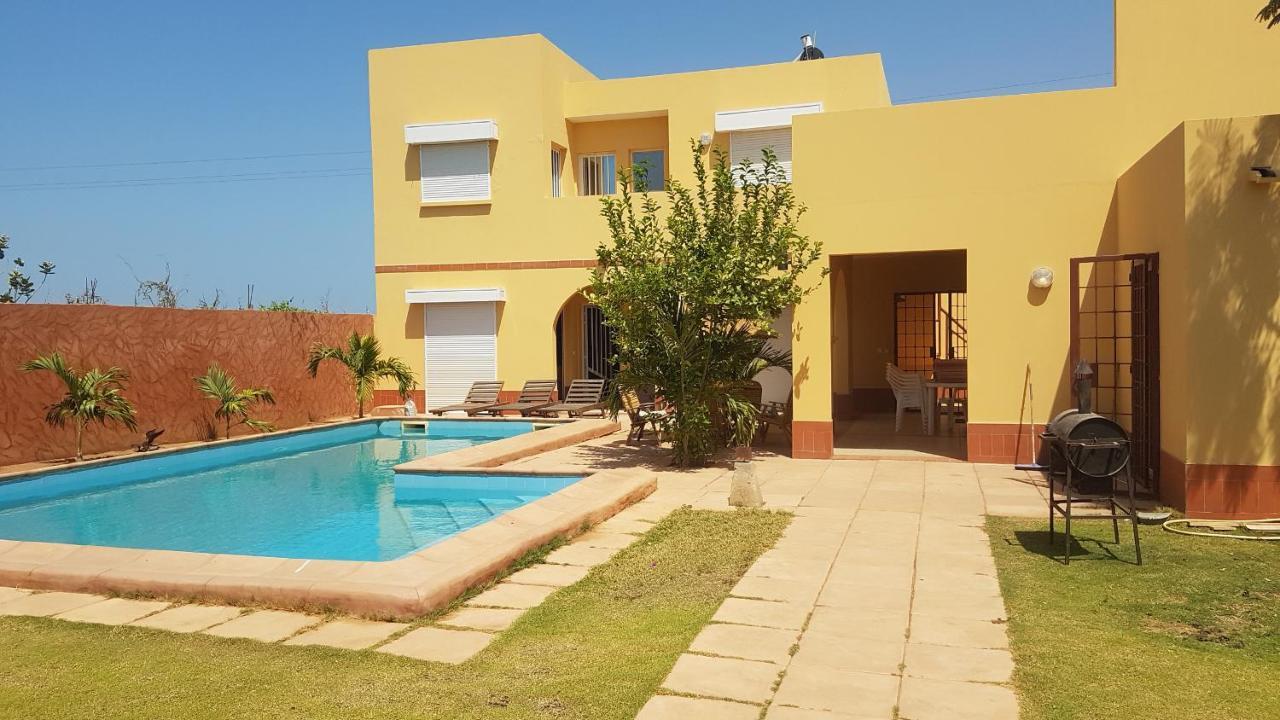 Magnifique Villa Riad Avec Piscine Proche Plage Saly Portudal Exterior photo